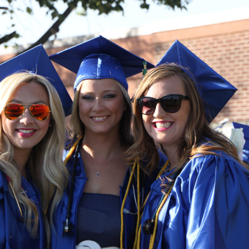 2015 students graduating