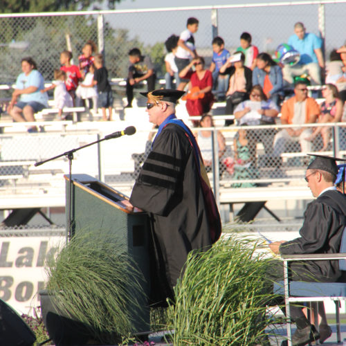 2015 students graduating