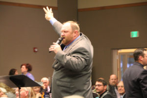 Auctioneer Chuck Yarbo Jr.